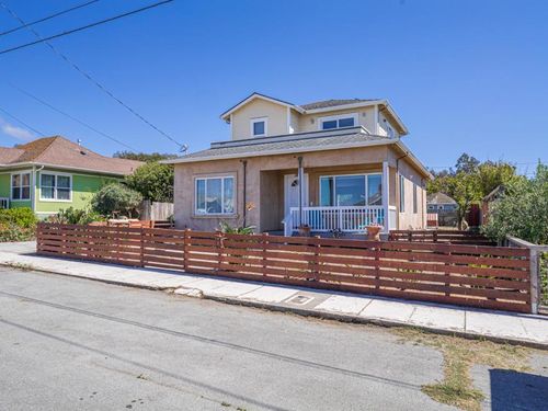 14 3rd Ave, Davenport, CA, 95017 | Card Image