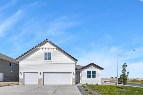 704 Honeylicious St, Richland, WA, 99352-5611 | Card Image