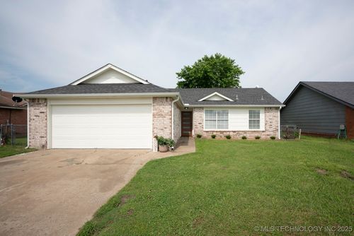 9918 N 44th East Ave, Sperry, OK, 74073-4500 | Card Image