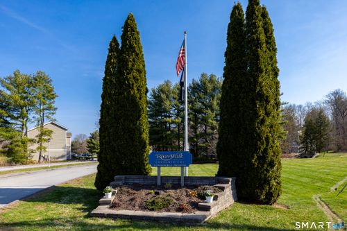 apt-28-111 Riverton Rd, Winsted, CT, 06098-4337 | Card Image