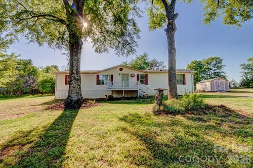 2526-1 Shoal Creek Church Rd, Shelby, NC, 28152-8678 | Card Image