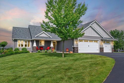 858 Dorwin Rd, Hudson, WI, 54016-7593 | Card Image