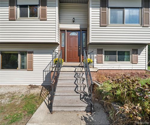 10401 Willow Rd, Willis, MI, 48191-9787 | Card Image