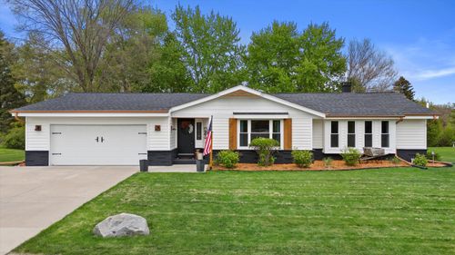 W163S7346 Bay Lane Dr, Muskego, WI, 53150-9721 | Card Image