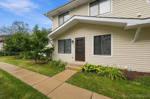 2-2s759 Winchester Circle, Warrenville, IL, 60555 | Card Image