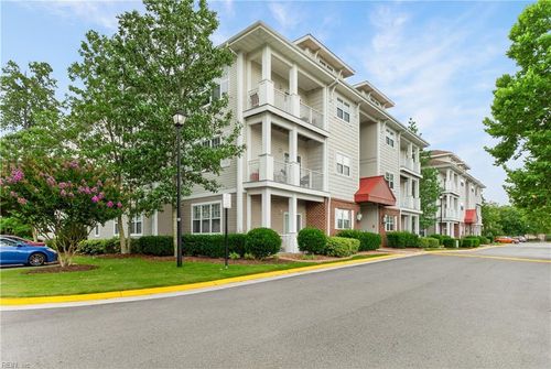 202-912 Southmoor Dr, Virginia Beach, VA, 23455-3777 | Card Image
