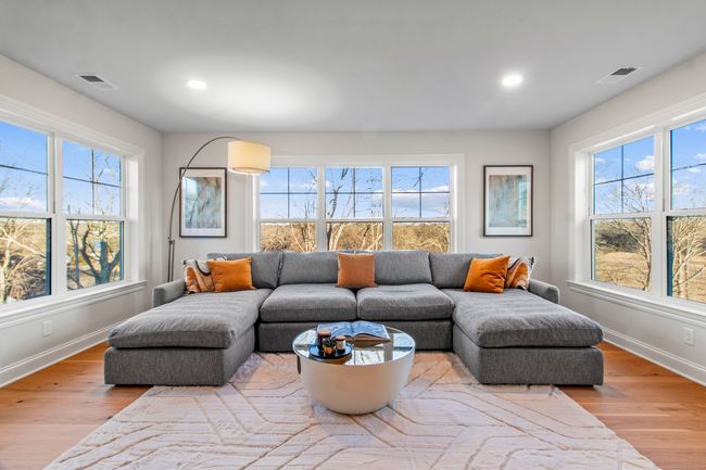 38 Summer Time Cir, House other with 3 bedrooms, 3 bathrooms and null parking in Pawcatuck CT | Image 25