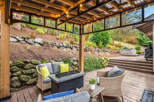 6700 81st Ave Se, Mercer Island, WA, 98040-5234 | Card Image