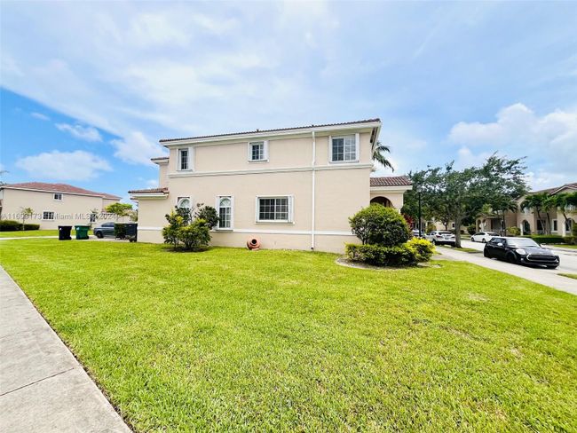 27287 - 27287 Sw 143rd Ave, Townhouse with 4 bedrooms, 2 bathrooms and null parking in Homestead FL | Image 18