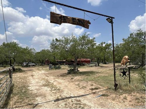 1440 County Road 429, Pleasanton, TX, 78064-6159 | Card Image