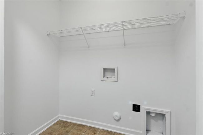 Laundry Room | Image 17