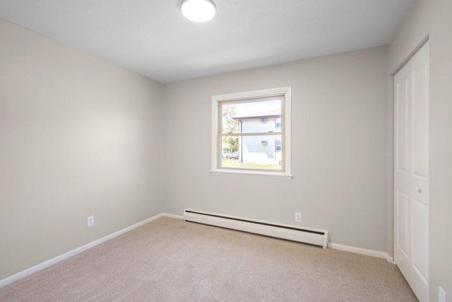 upper unit 2 bedroom | Image 10