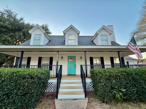 1003 Sandra Dr, Mary Esther, FL, 32569-1486 | Card Image