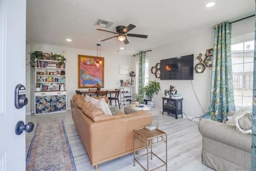 1410 E 6th St, National City, CA, 91950 | Card Image