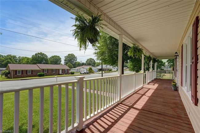 104 N 13 Th Ave, House other with 2 bedrooms, 2 bathrooms and null parking in Mayodan NC | Image 21