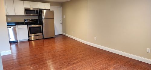 109-1 Old Colony Rd, Mansfield, MA, 02048-2184 | Card Image