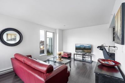 202 - 983 E Hastings St, Condo with 2 bedrooms, 1 bathrooms and 1 parking in Vancouver BC | Image 2