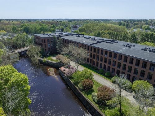 apt-215-96 Old Colony Ave, East Taunton, MA, 02718-1124 | Card Image