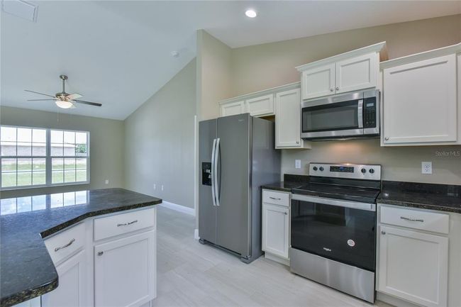 12805 Sw 38 Th Cir, House other with 4 bedrooms, 2 bathrooms and null parking in OCALA FL | Image 13