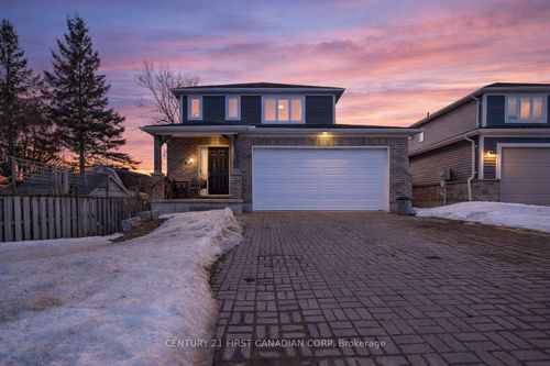 361 Beech St, Lucan, ON, N0M2J0 | Card Image