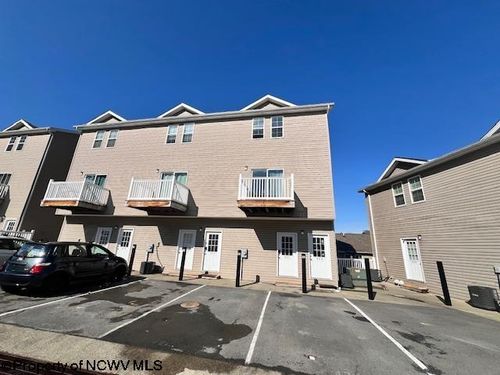 421-421 Marlowe Cir, Morgantown, WV, 26505-1138 | Card Image