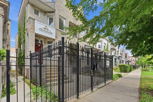 6505 S Woodlawn Ave, CHICAGO, IL, 60637-4305 | Card Image