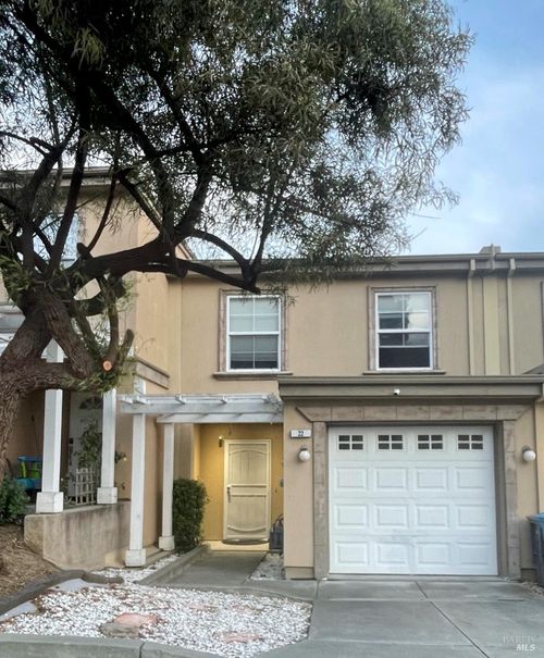22-300 Locust Dr, Vallejo, CA, 94591-4303 | Card Image