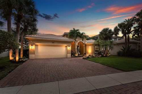 1853 Palisades Dr, Royal Palm Beach, FL, 33411-6330 | Card Image