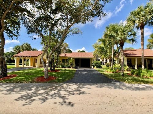2-16295 Laurel Dr, Weston, FL, 33326-1620 | Card Image