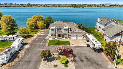 4114 Shorecrest Dr Ne, Moses Lake, WA, 98837-9214 | Card Image