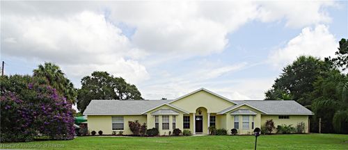 200 Anderson St, Lake Placid, FL, 33852-6072 | Card Image