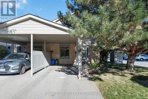 72-141 Condor Crt, London, ON, N5W6A1 | Card Image