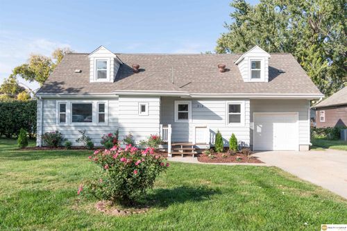 218 W Whittingham St, Valley, NE, 68064-9800 | Card Image