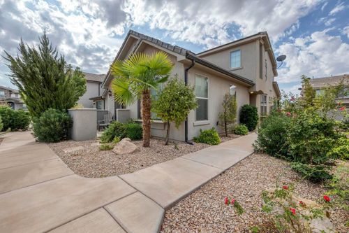 1919 E Fiesta Ln, Washington, UT, 84780-3072 | Card Image