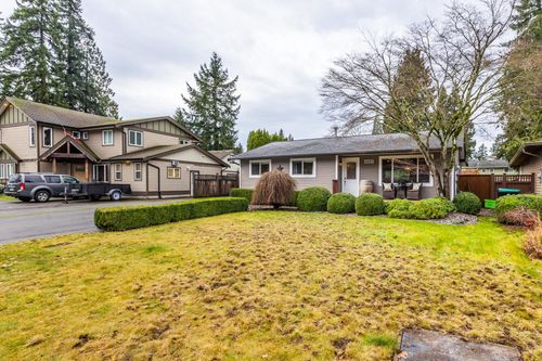 4487 202 St, Langley, BC, V3A6M6 | Card Image