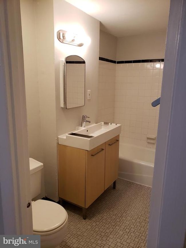 APT-1R - 1227 Spruce St, Condo with 1 bedrooms, 1 bathrooms and null parking in PHILADELPHIA PA | Image 5