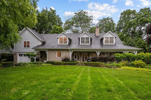 644 Beaver Rd, Glenview, IL, 60025-3428 | Card Image