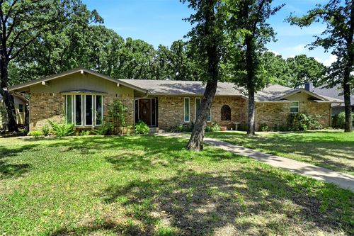 130 Nottingham Cir, Bridgeport, TX, 76426-2126 | Card Image