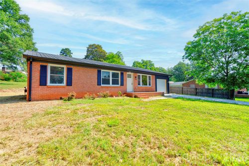 2994 Lutz Blvd, Newton, NC, 28658-9547 | Card Image
