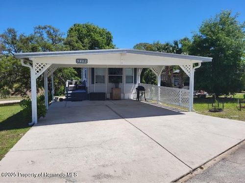 9482 Gray Fox Dr, WEEKI WACHEE, FL, 34613-3970 | Card Image