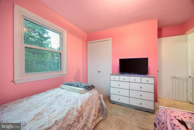 22286 Senedo Rd, House other with 3 bedrooms, 2 bathrooms and null parking in EDINBURG VA | Image 17