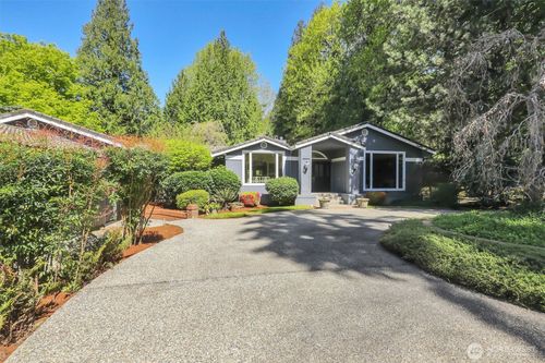 13320 211th Pl Ne, Woodinville, WA, 98077-5627 | Card Image