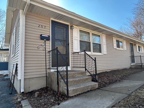 207 Lord Ave, Carpentersville, IL, 60110-1875 | Card Image