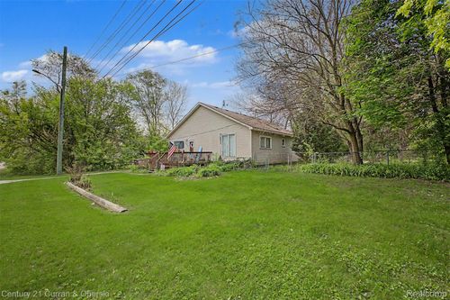 24235 Puritan, Redford, MI, 48239-3525 | Card Image