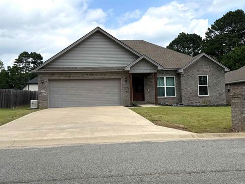804 Laurel Ct, Searcy, AR, 72143-7124 | Card Image
