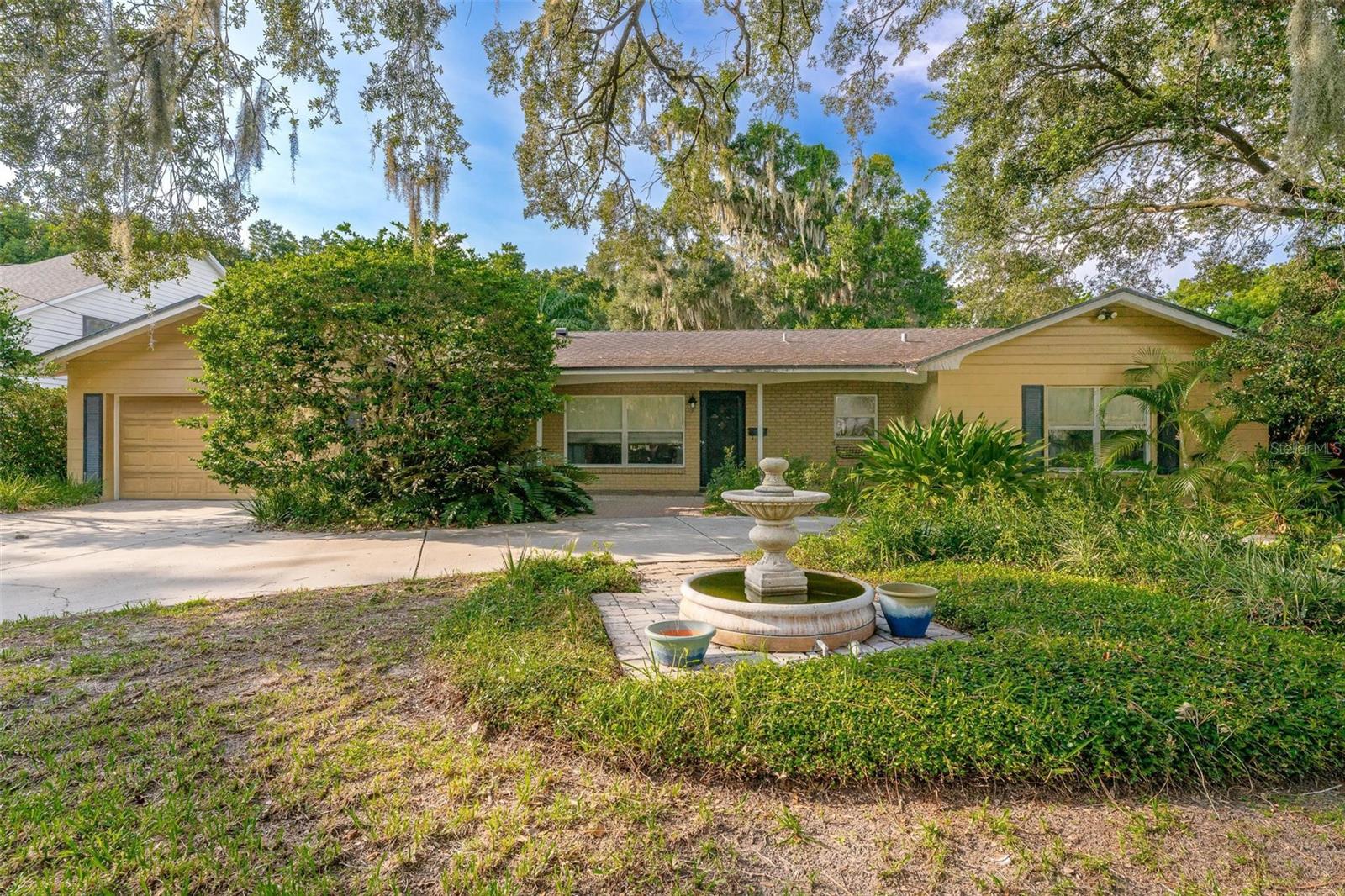 Esther St, Orlando, FL 32806