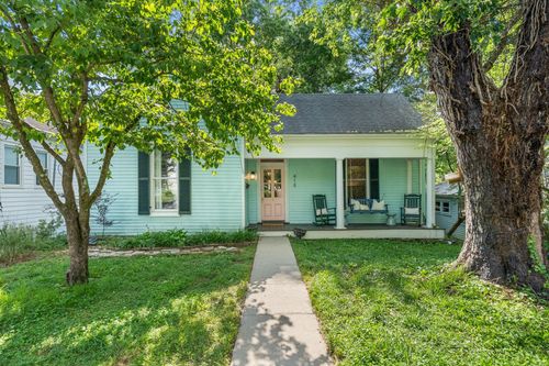 418 Logan St, Frankfort, KY, 40601-3516 | Card Image