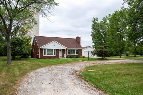 10814 Lower Huntington Rd, Roanoke, IN, 46783-9666 | Card Image