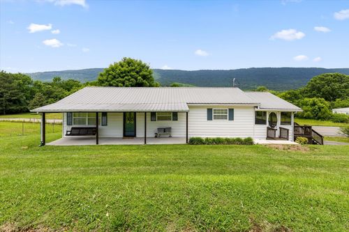 945 N Maple St, Whitwell, TN, 37397-5133 | Card Image