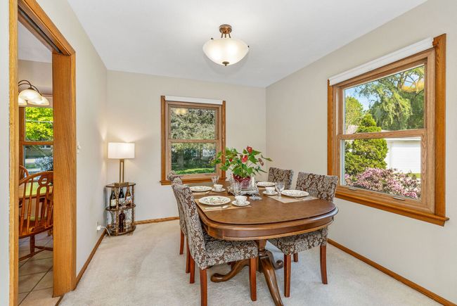 6037 N Elm Tree Rd, House other with 4 bedrooms, 2 bathrooms and null parking in GLENDALE WI | Image 4